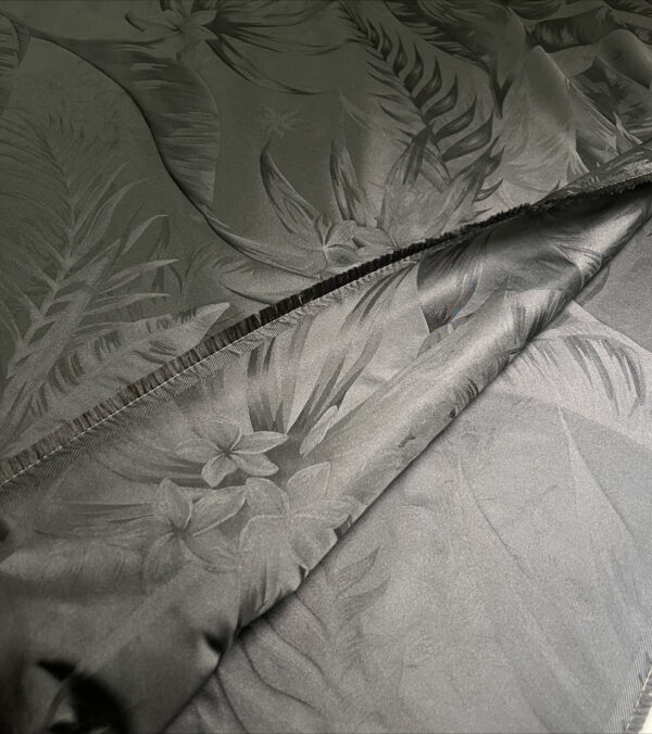 Jacquard with floral print - Image 3