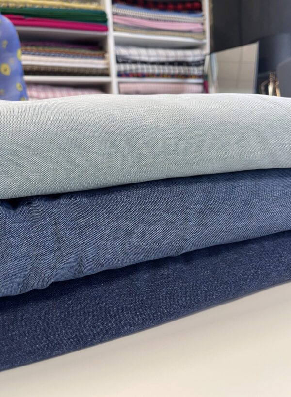 T-shirt knitwear