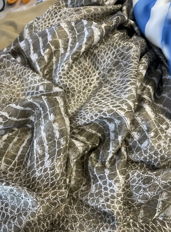 Viscose/silk - Image 4