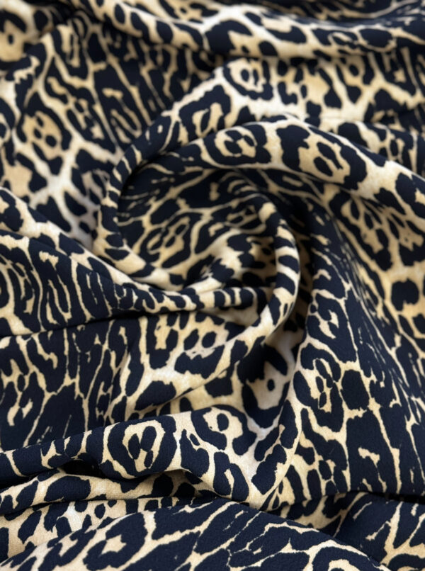 C𝗮𝗱𝘆  Leo - Image 3