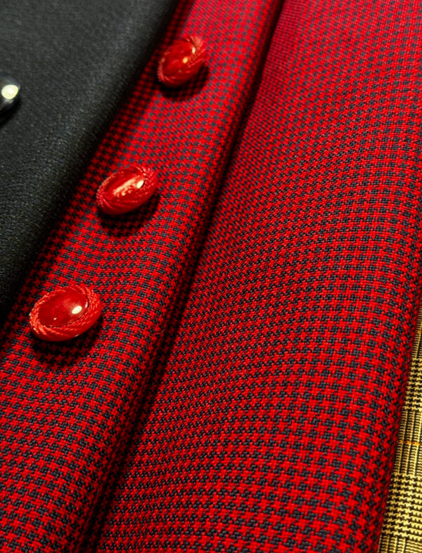 Wool-based suiting fabric - Image 4