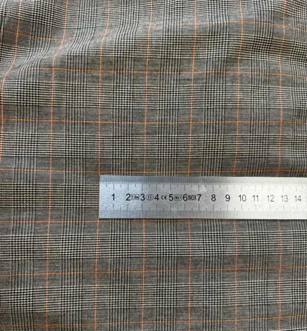 Wool-based suiting fabric - Image 6