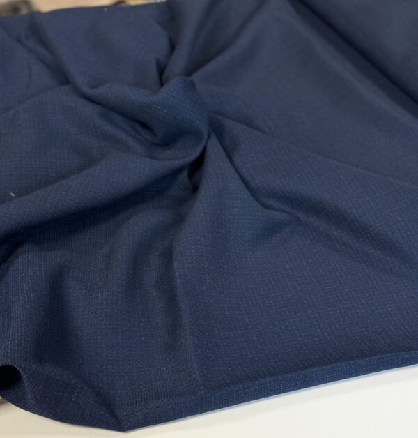 Wool-based suiting fabric - Image 2