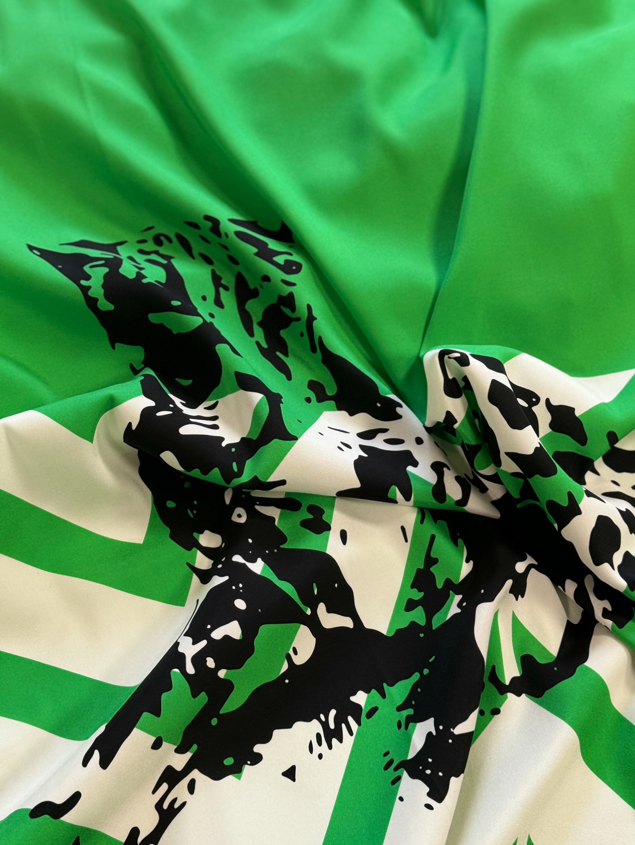 Silk green cupon leopard - Image 3