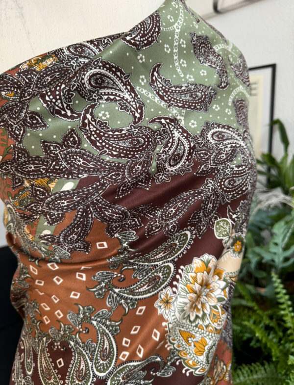Viscose beige print