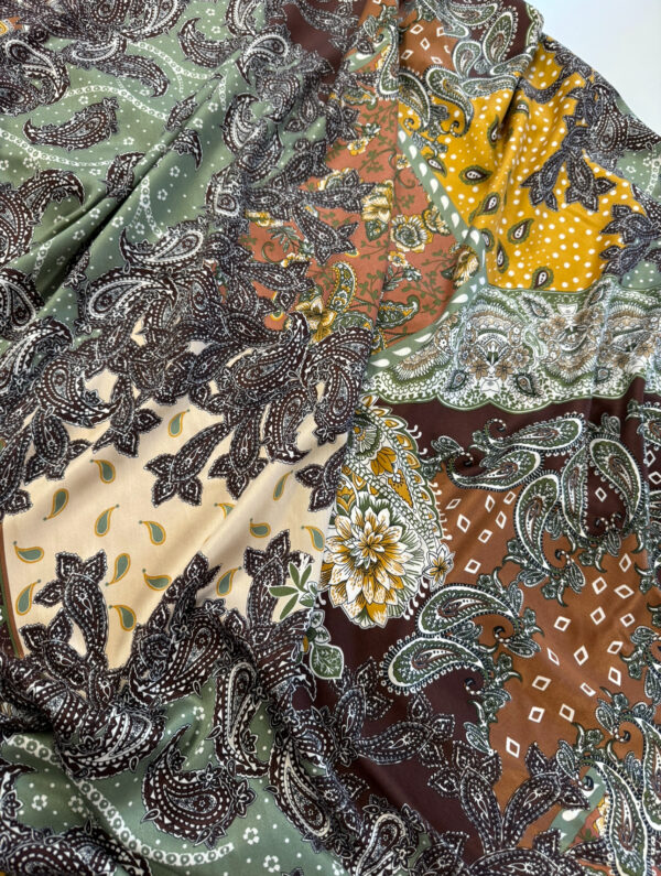 Viscose beige print - Image 4