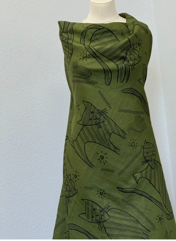 Branded green linen for suits and dress - Image 2