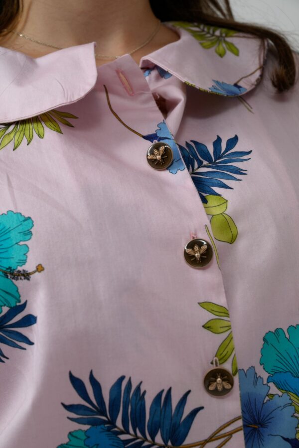 Dolce Fiore cotton blouse & shorts set – Italian elegance with a playful twist - Image 2