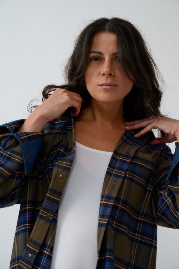 Camicia Calda flannel shirt with denim inserts and embroidery, oversized size, snap buttons. - Image 4